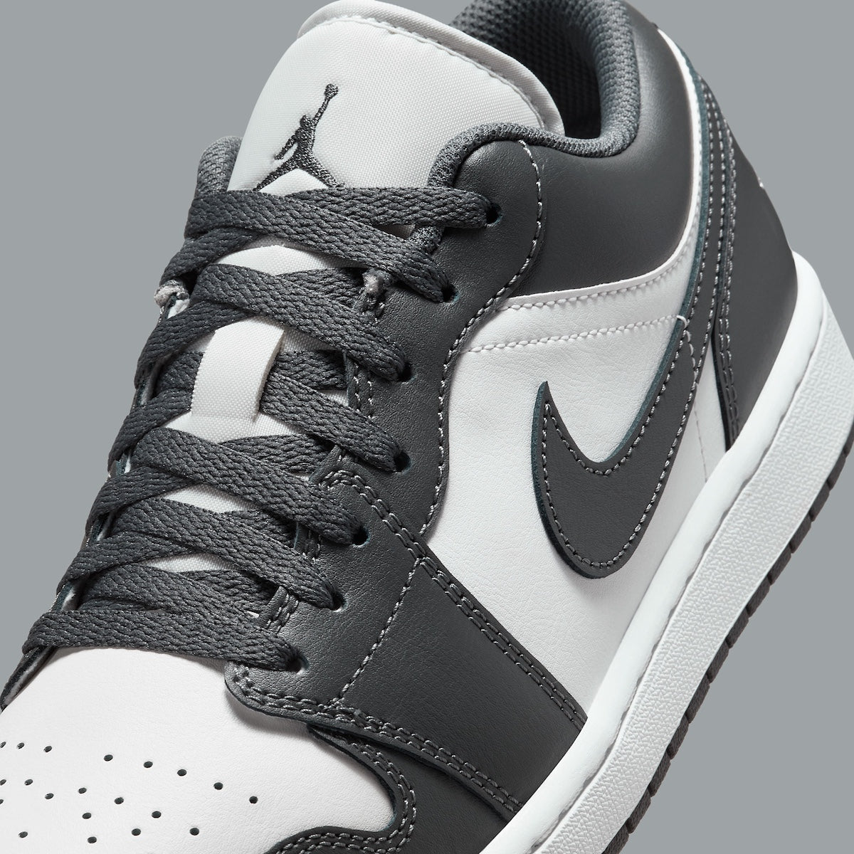 GS Youth /Women's Air Jordan 1 Low "Grey/White" 553560-044 Fashion Athletic Sneaker