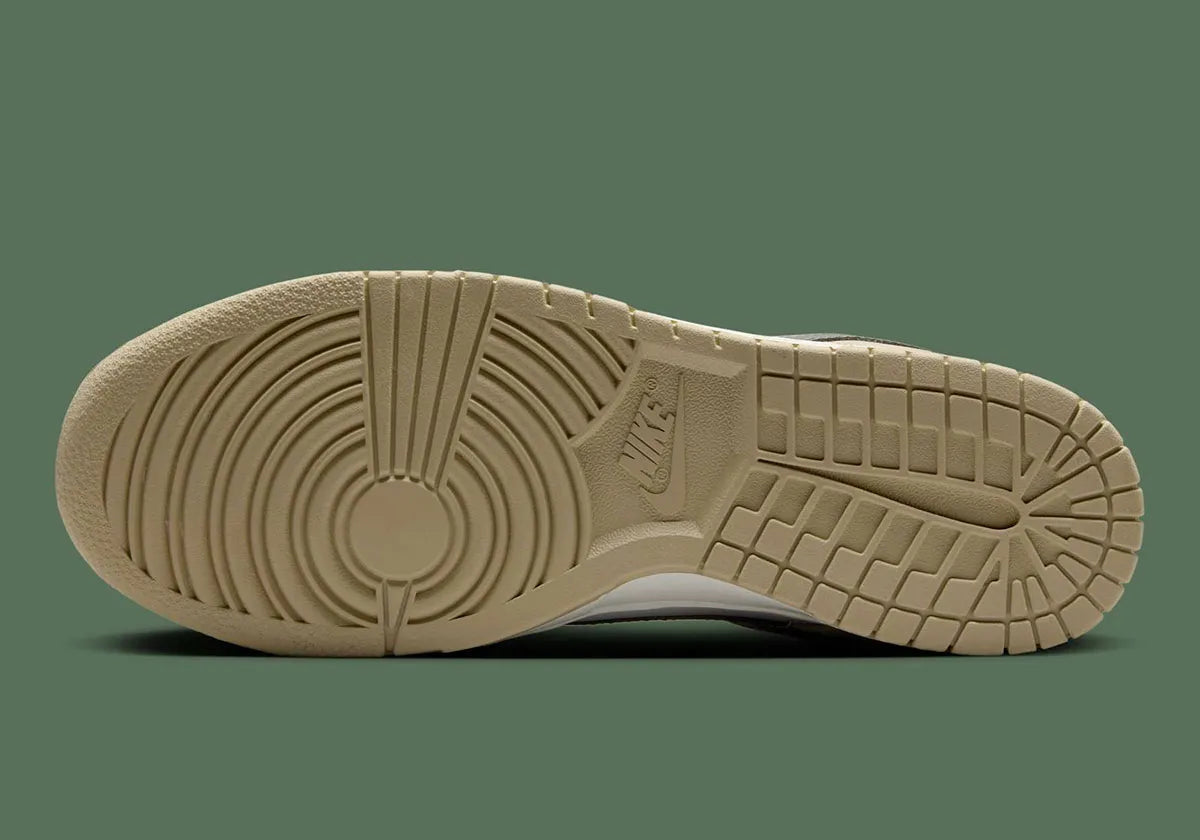 Men's Nike Dunk Low "Desert Khaki" IB3079-200 Fashion Sneaker