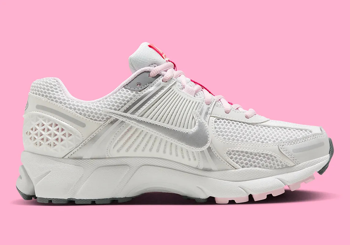 Women's Nike Vomero 5 "Silver/Pink" 520 FN3695-001 Fashion Athletic Sneaker Running Trainer