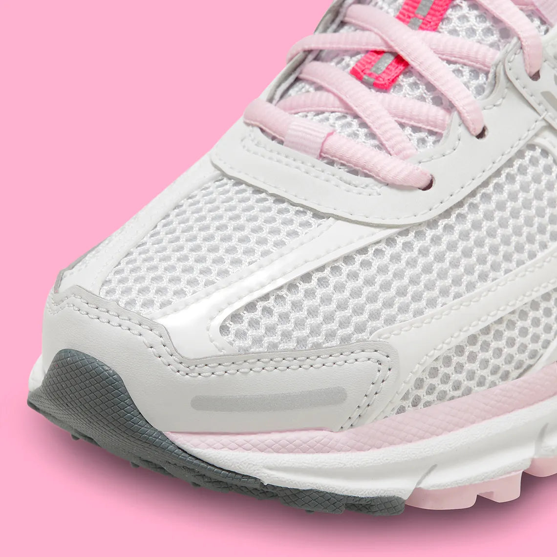 Women's Nike Vomero 5 "Silver/Pink" 520 FN3695-001 Fashion Athletic Sneaker Running Trainer
