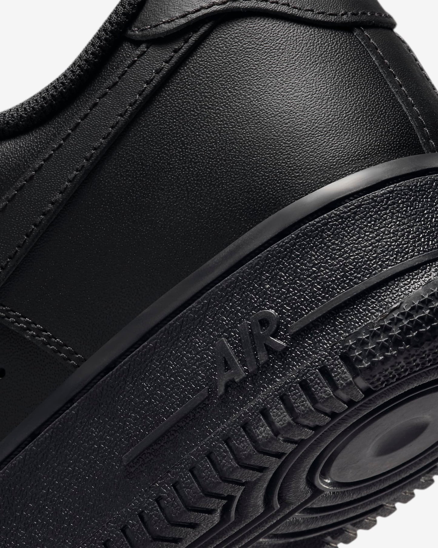 Men's Air Force 1 "Triple Black" Fashion Athletic Training Sneaker