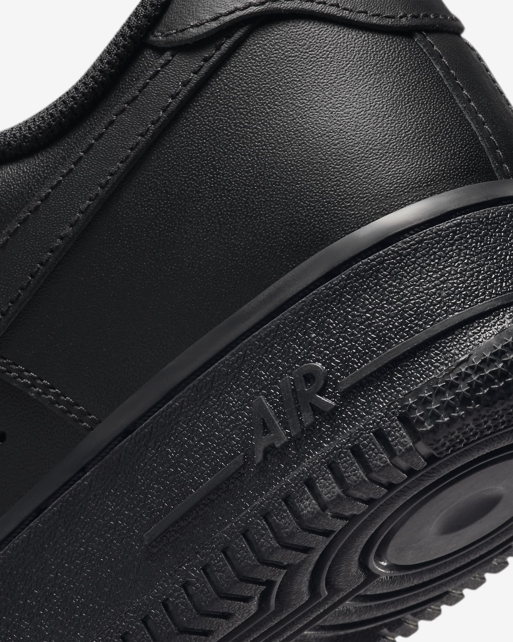Men's Air Force 1 "Triple Black" Fashion Athletic Training Sneaker