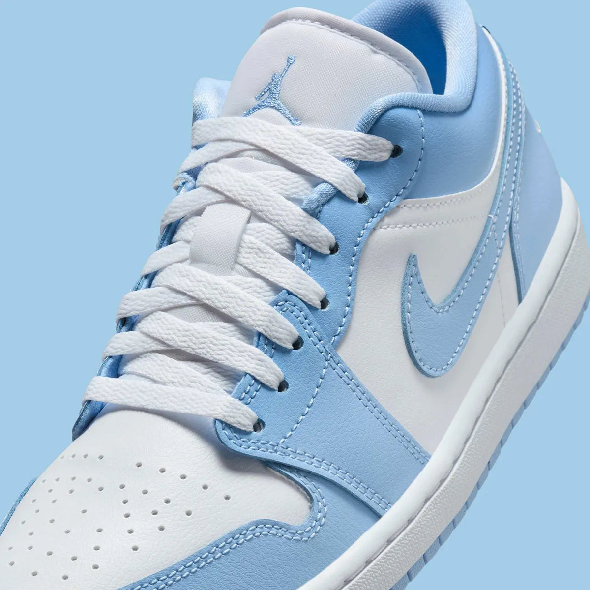 Women's Air Jordan 1 Low "Aluminum" Fashion Athletic Sneaker  DC0774-142