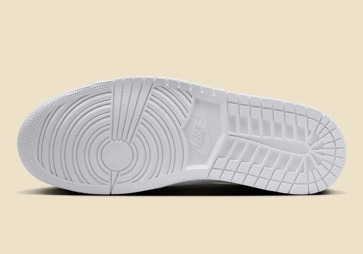 Men's Air Jordan 1 Low "No Swoosh" Triple White Swooshless  872682-100 Fashion Athletic Sneaker