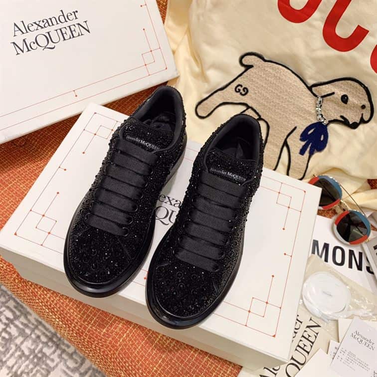 Alexander McQueen Oversized Sneaker in Black EU35 – EU45