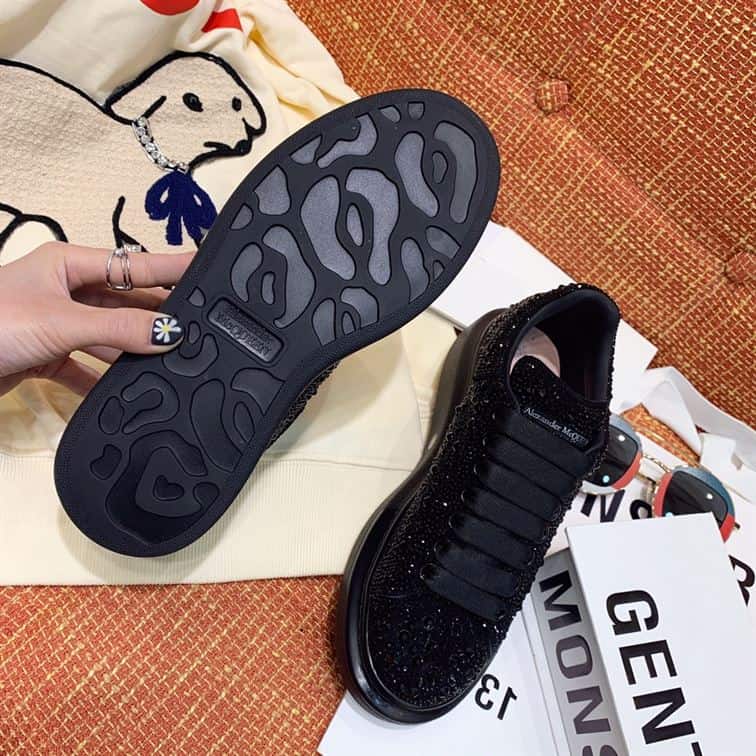 Alexander McQueen Oversized Sneaker in Black EU35 – EU45
