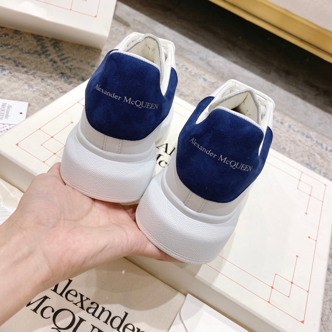 Alexander McQueen Oversized Sneaker in White/paris Blue EU35 – EU45