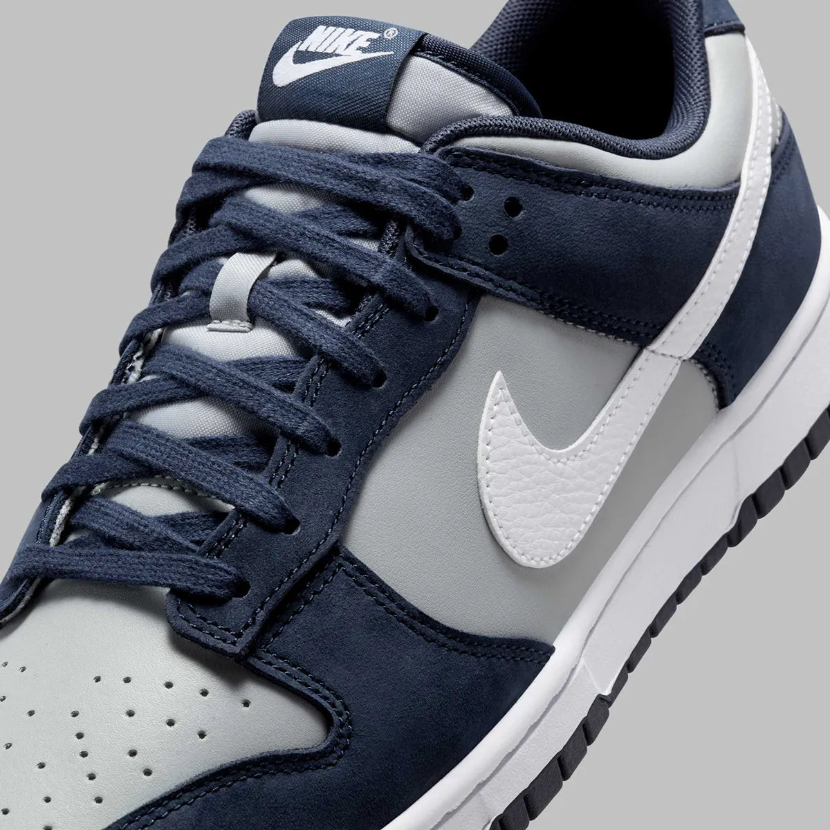 Men's Nike Dunk Low "Georgetown" IB3079-400 Fashion Sneaker