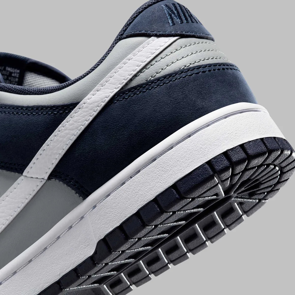 Men's Nike Dunk Low "Georgetown" IB3079-400 Fashion Sneaker