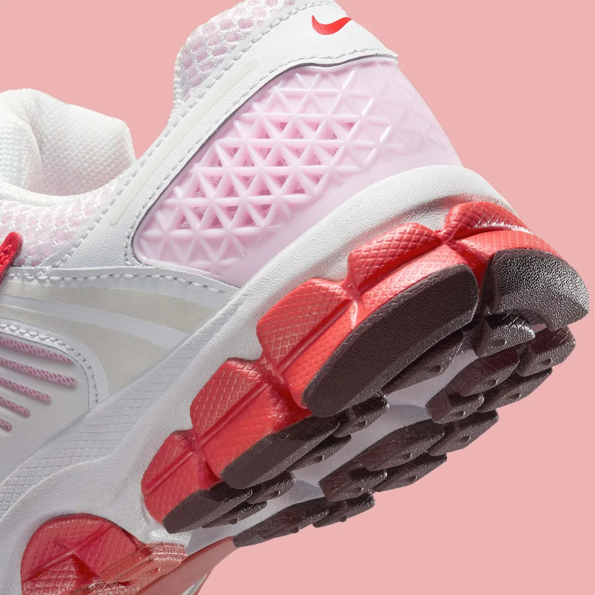 Youth Nike Vomero 5 "Valentine's Day" HV5171-121 GS Athletic Fashion Sneaker
