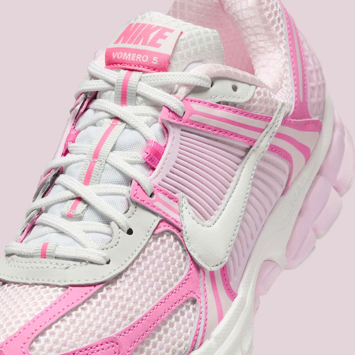 Women's Nike Vomero 5 "Hyper Pink" IM2404-645 Fashion Athletic Sneaker Trainer