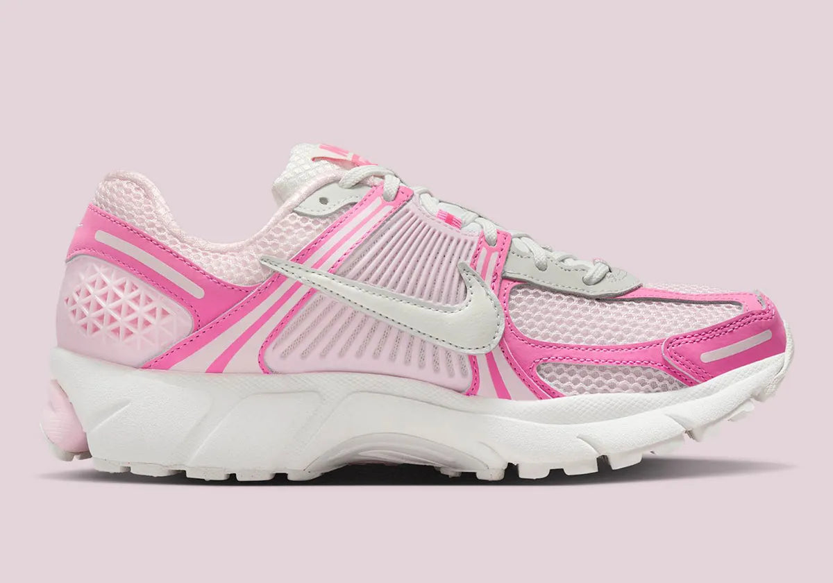 Women's Nike Vomero 5 "Hyper Pink" IM2404-645 Fashion Athletic Sneaker Trainer